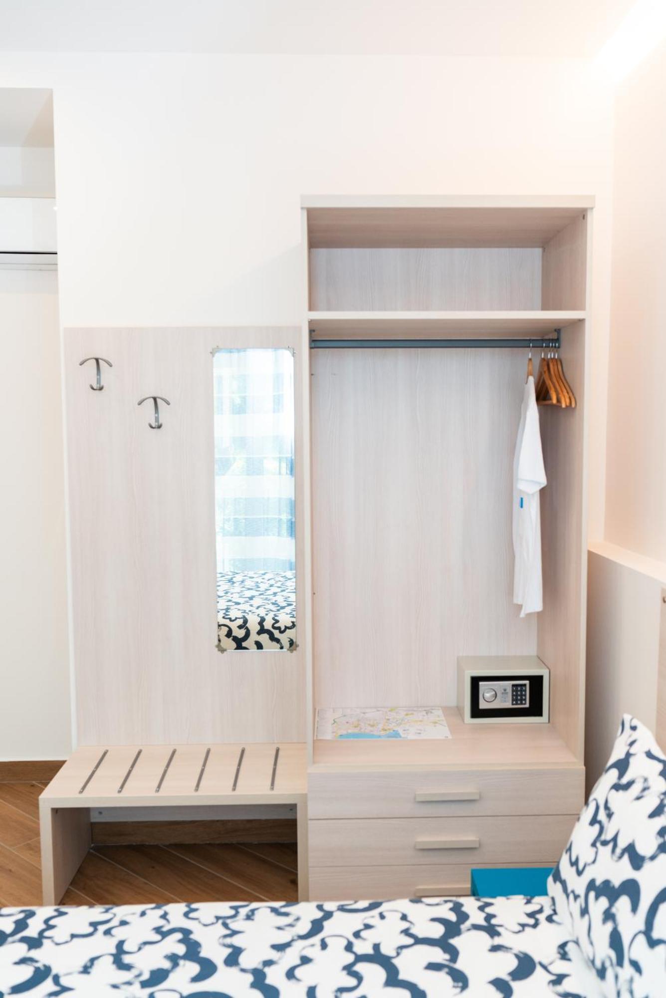 Foria 143 Hotel Naples Luaran gambar