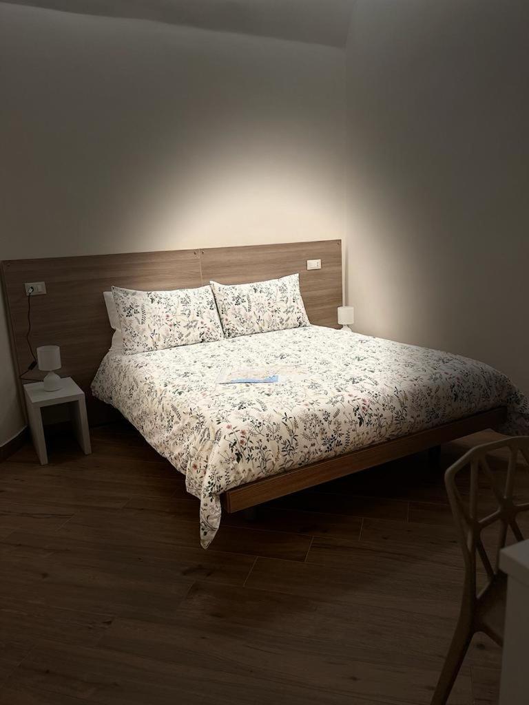 Foria 143 Hotel Naples Luaran gambar